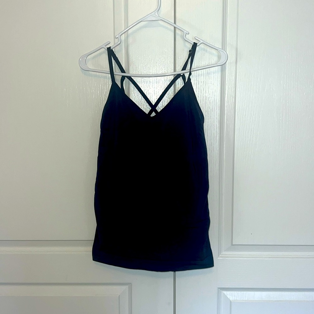 Like new! Nike dri-fit fitted tank - built-in light support bra-lining. Size L